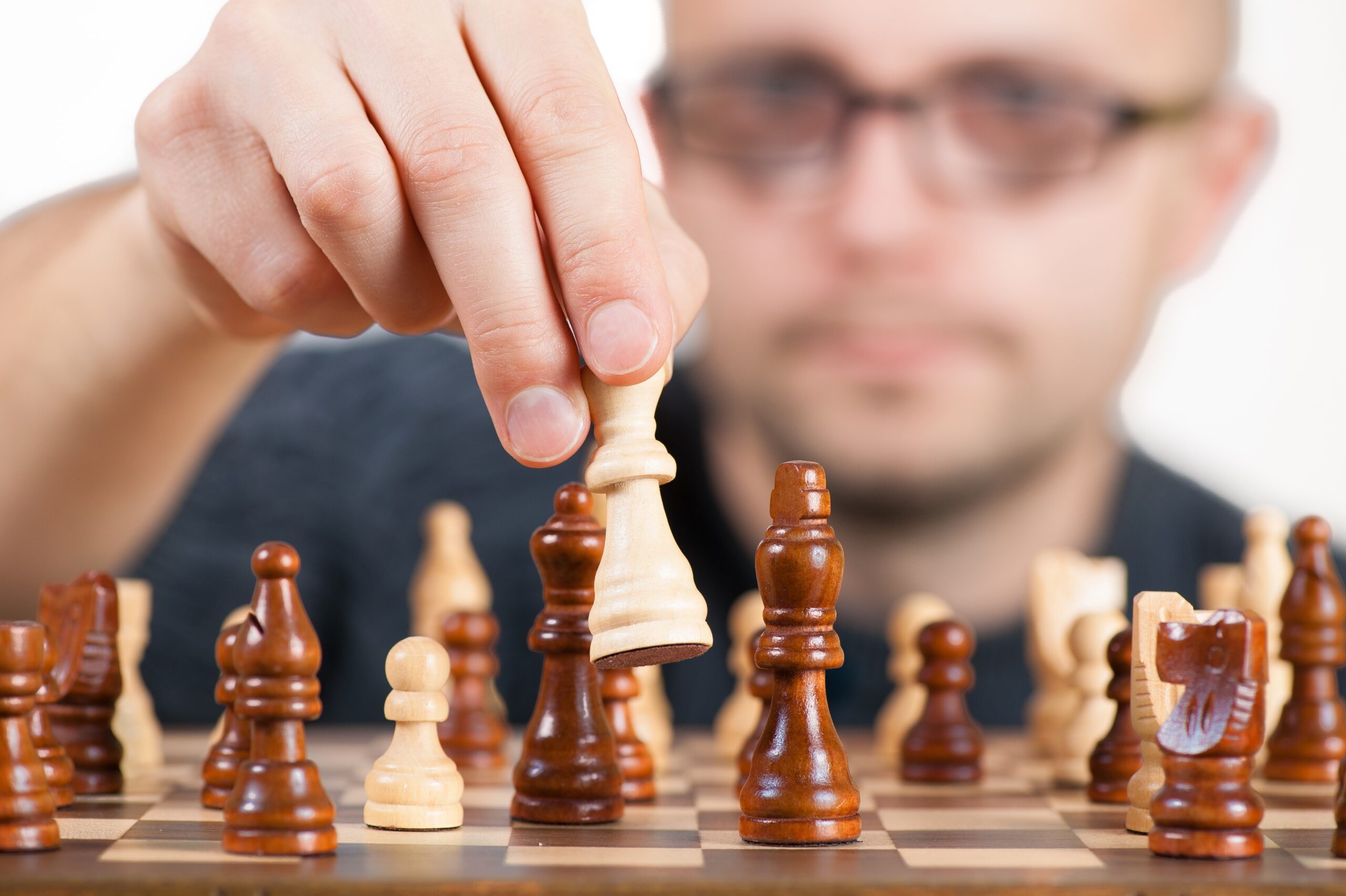 Chess vs. Rock, Paper, Scissors – Which Investment Game are you Playing?